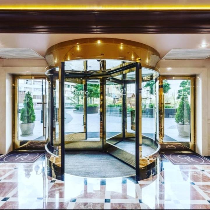 1 Room 60M2 Center Of Obolon Near River Side. With Terrace. 22 Floor Kiev Luaran gambar